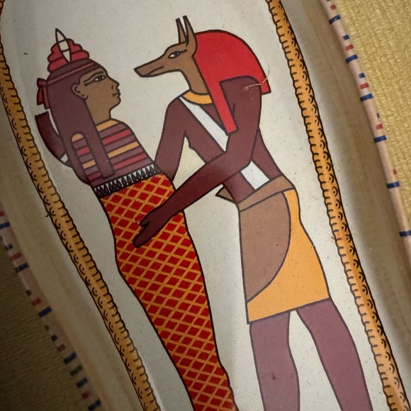 Egyptian Sarcophagus Tin - Picture 4 of 6